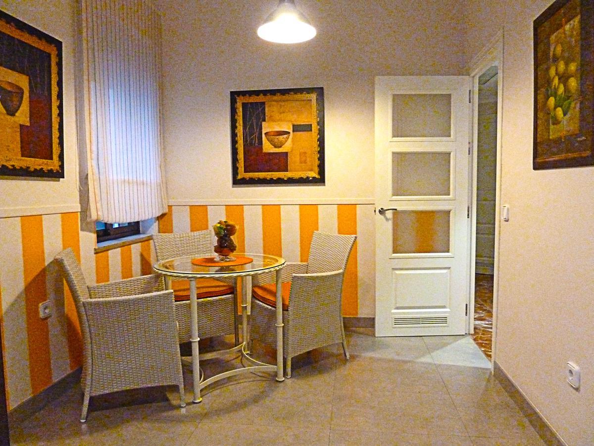 Eduardo Lucena 5, Mezquita Apartment Cordoba Ngoại thất bức ảnh